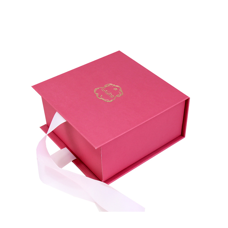 Custom Magnetic Closure Jewelry Box