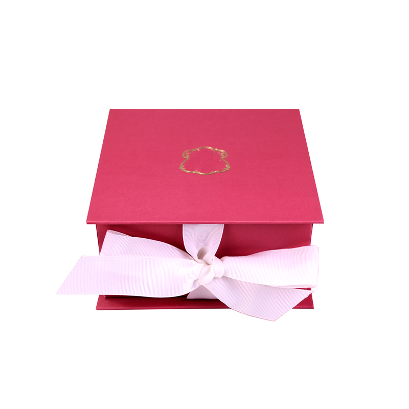 Custom Magnetic Closure Jewelry Box