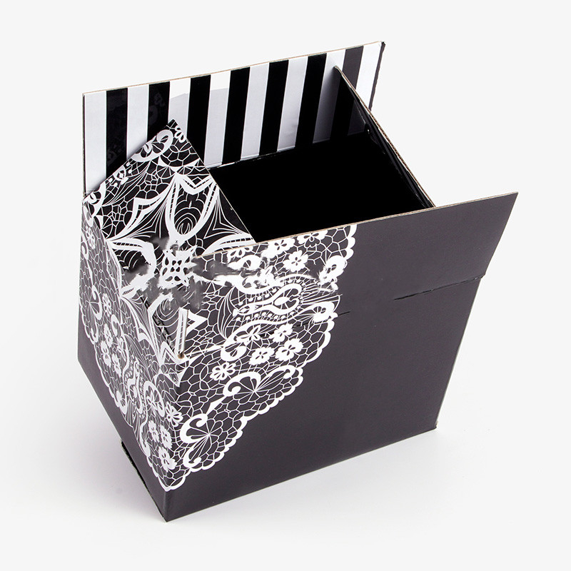 Black & White Printed Slotted Box Wholesale