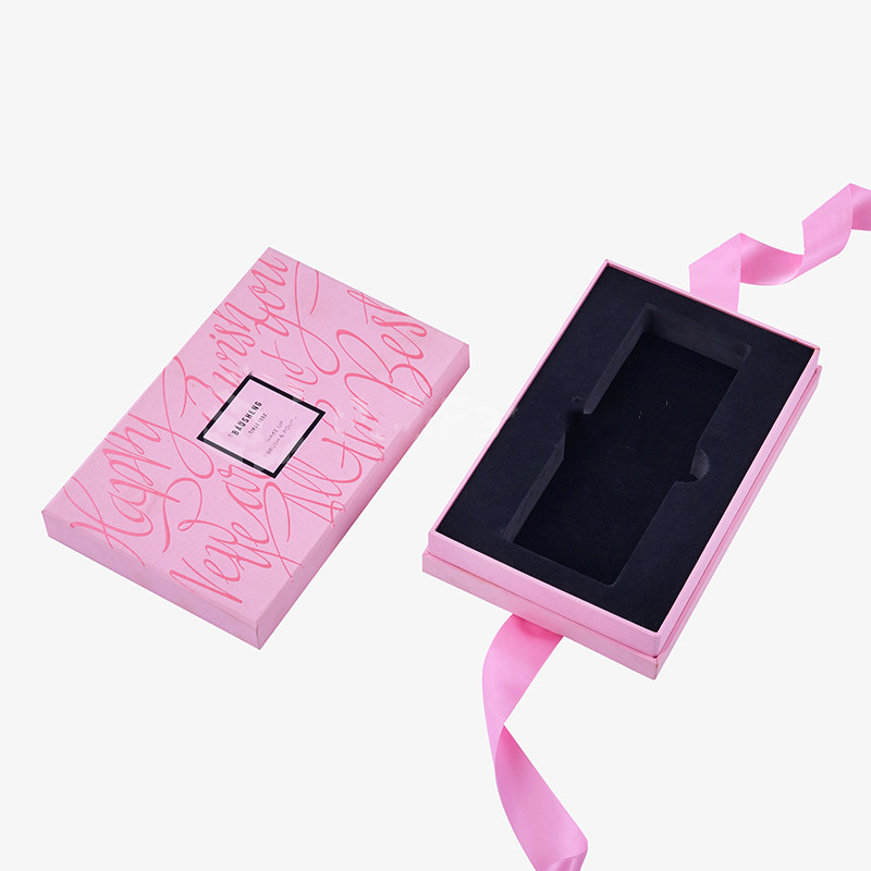 Emboss Make Up Box with Insert